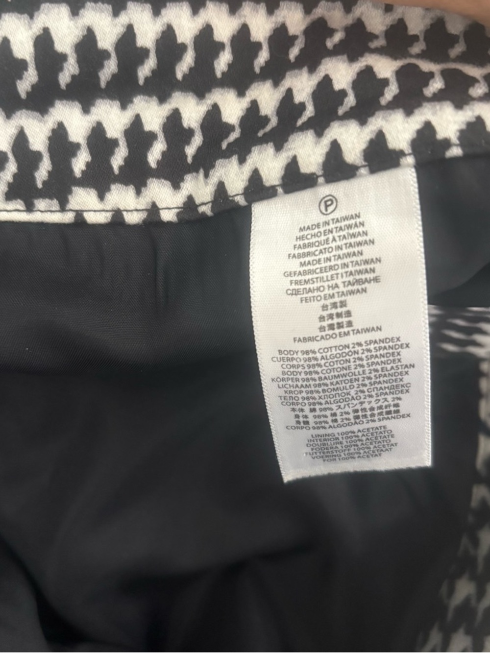 Michael Michael Kors Women's Size 12 Black/White Houndstooth Pencil Skirt - Picture 3 of 4